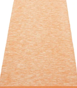 Pappelina Teppich Sam Pale Orange/Cream 70 x 150 cm SAM4A715