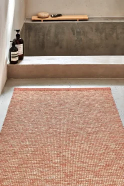 Pappelina Teppich Sam Pale Orange/Cream 70 x 150 cm SAM4A715