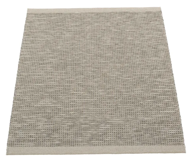 Pappelina Teppich Sam Warm Grey/Charcoal 70 x 90 cm SAM9D709
