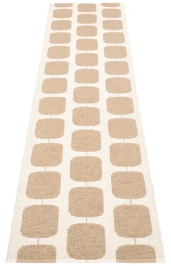 Pappelina Teppich Sten Black Cream 70 x 400 cm STX740