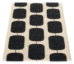 Pappelina Teppich Sten Black Cream 70 x 100 cm STX710