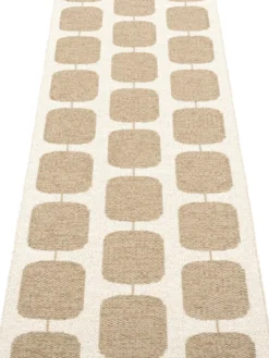 Pappelina Teppich Sten Light Nougat Vanilla 70 x 200 cm ST6H720