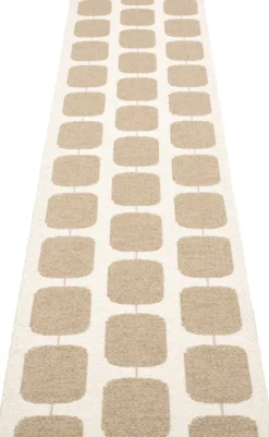 Pappelina Teppich Sten Light Nougat Vanilla 70 x 300 cm ST6H730