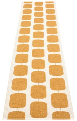 Pappelina Teppich Sten Ochre Vanilla 70 x 400 cm ST5B740