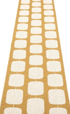 Pappelina Teppich Sten Ochre Vanilla 70 x 300 cm ST5B730
