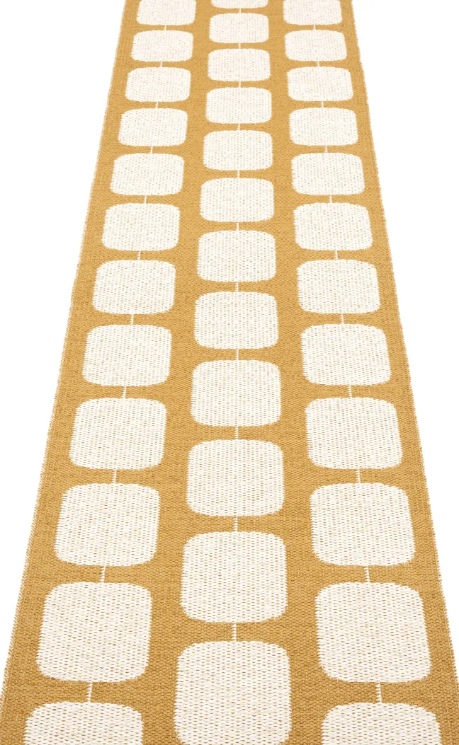 Pappelina Teppich Sten Ochre Vanilla 70 x 300 cm ST5B730