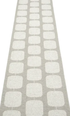 Pappelina Teppich Sten Warm Grey Fossil grey 70 x 300 cm ST9D730