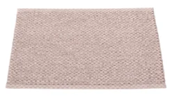 Pappelina Teppich Svea Lilac Metallic/Pale Rose 70 x 50 cm SV7C705