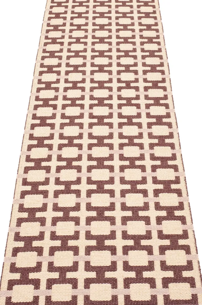 Pappelina Teppich TOM Burgundy 70 x 180 cm TOM8G718