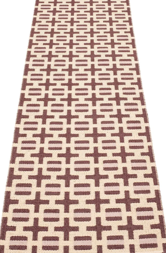 Pappelina Teppich TOM Burgundy 70 x 240 cm TOM8G724