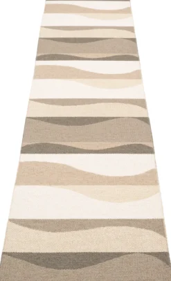 Pappelina Teppich Urvi Earth 70 x 300 cm UR6J730