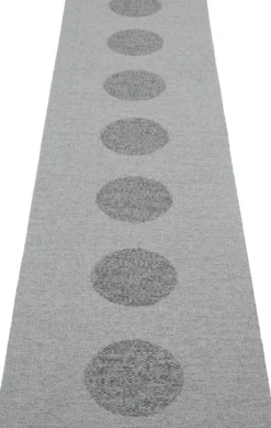 Pappelina Teppich VERA 2,0 Bio Edition Grey/Granit Metallic 70 x 280 cm V29728