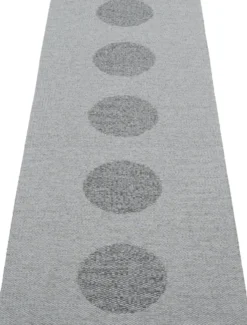 Pappelina Teppich VERA 2,0 Bio Edition Grey/Granit Metallic 70 x 360 cm V29736