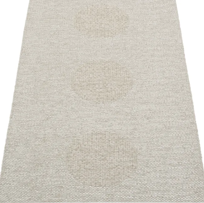 Pappelina Teppich VERA 2.0 Bio Edition Linen/Stone Metallic 70 x 120 cm V29F712