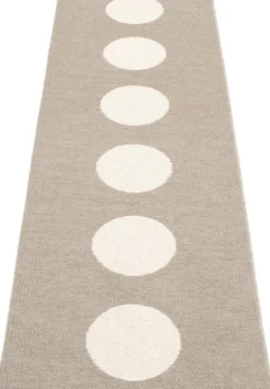 Pappelina Teppich Vera Mud Vanilla 70 x 225 cm VE6B722