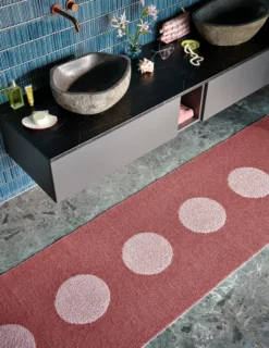 Pappelina Teppich VERA POP Blush 70 x 360 cm VP7E736