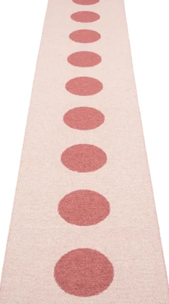 Pappelina Teppich VERA POP Blush 70 x 360 cm VP7E736