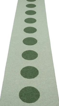 Pappelina Teppich VERA POP Leaf 70 x 360 cm VP1P736