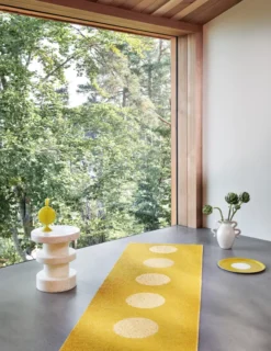 Pappelina Teppich VERA POP Mustard 70 x 360 cm VP5736