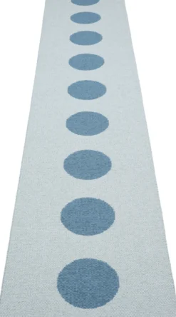 Pappelina Teppich VERA POP River Blue 70 x 360 cm VP3R736