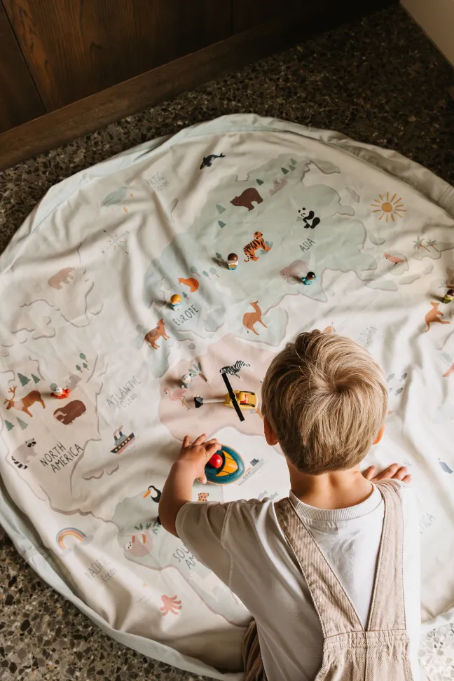 Play&Go Prints 2 in 1 Spielzeugsack Ø140cm Weltkarte bunt