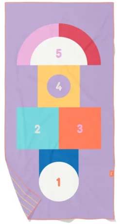Quut Spieltuch M (140 x 70cm) Hopscotch