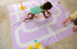 Quut Spieltuch XL (180 x 180cm) Road Lavender