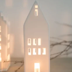 räder Lichthaus große Fenster Porzellan weiß