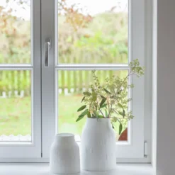 räder Vase Winterhaus klein Porzellan weiß
