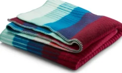 Roros Tweed ÅSMUND GRADIENT Lammwolldecke 200 x 135 cm rot/türkis 4253