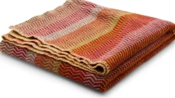 Roros Tweed FRI Lammwolldecke 150 x 200cm Summer red 3454