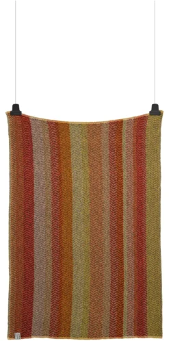 Roros Tweed FRI Lammwolldecke 150 x 200cm Summer red 3454