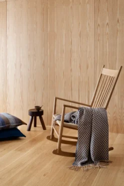 Roros Tweed ISAK Lammwolldecke 150 x 210cm Far Away Blue Throw 5354
