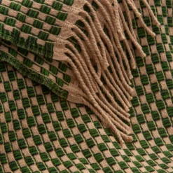 Roros Tweed ISAK Lammwolldecke 150 x 210cm Grün Meadow Throw 5351
