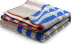 Roros Tweed KVAM Lammwolldecke 135 x 200cm blau 5214