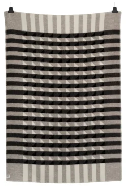 Roros Tweed KVAM Lammwolldecke 135 x 200cm grau 5211