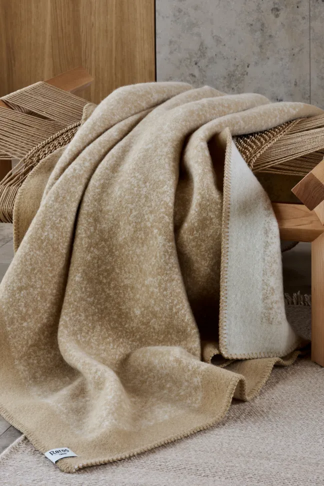 Roros Tweed MINERAL Lammwolldecke 135x200cm Sand 5851