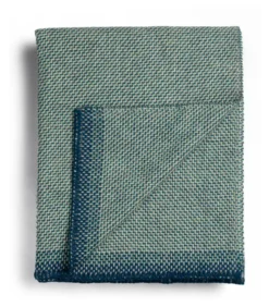 Roros Tweed UNA Lammwolldecke 200 x 150cm blau 3854