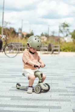 Scoot & Ride Highwaykick 1 olive