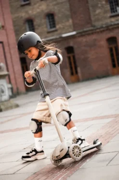 Scoot & Ride Highwaykick 3S fatlbar ash