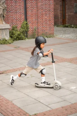 Scoot & Ride Highwaykick 3S fatlbar ash