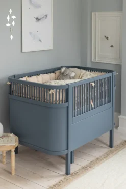 Sebra Baby- & Juniorbett blau FSC™