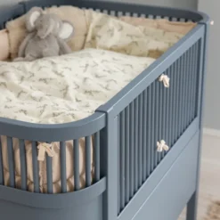 Sebra Baby- & Juniorbett blau FSC™