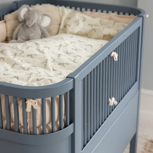 Sebra Baby- & Juniorbett blau FSC™