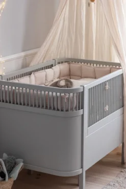 Sebra Baby- & Juniorbett Stone FSC™