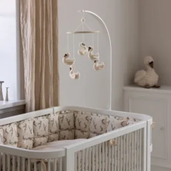 Sebra Babymobile Schwäne