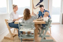 STOKKE® Aktions-Set Tripp Trapp® Glacier Green + Babyset² Glacier Green
