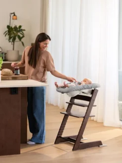 STOKKE® Mega Set Tripp Trapp® Eiche warm braun + Babyset warm braun + Newbornset