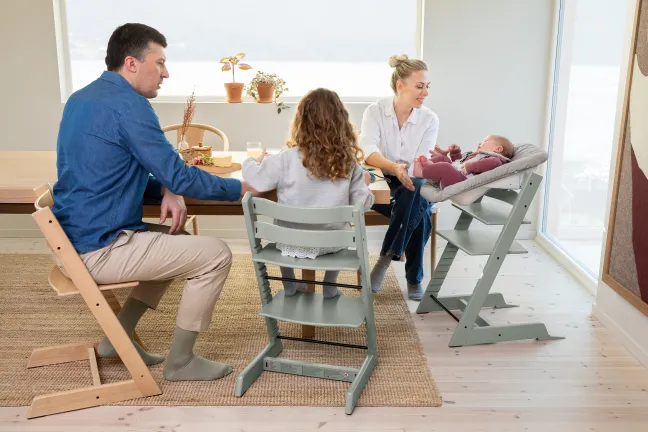 STOKKE® Tripp Trapp® Aktions-Set Glacier Green inkl. Newbornset