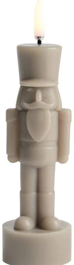 UYUNI LED Kerze Nussknacker Smooth 6x16,5 cm Sandstone
